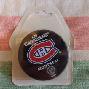 NWT Montreal Les Canadiens Habs Puck never opened